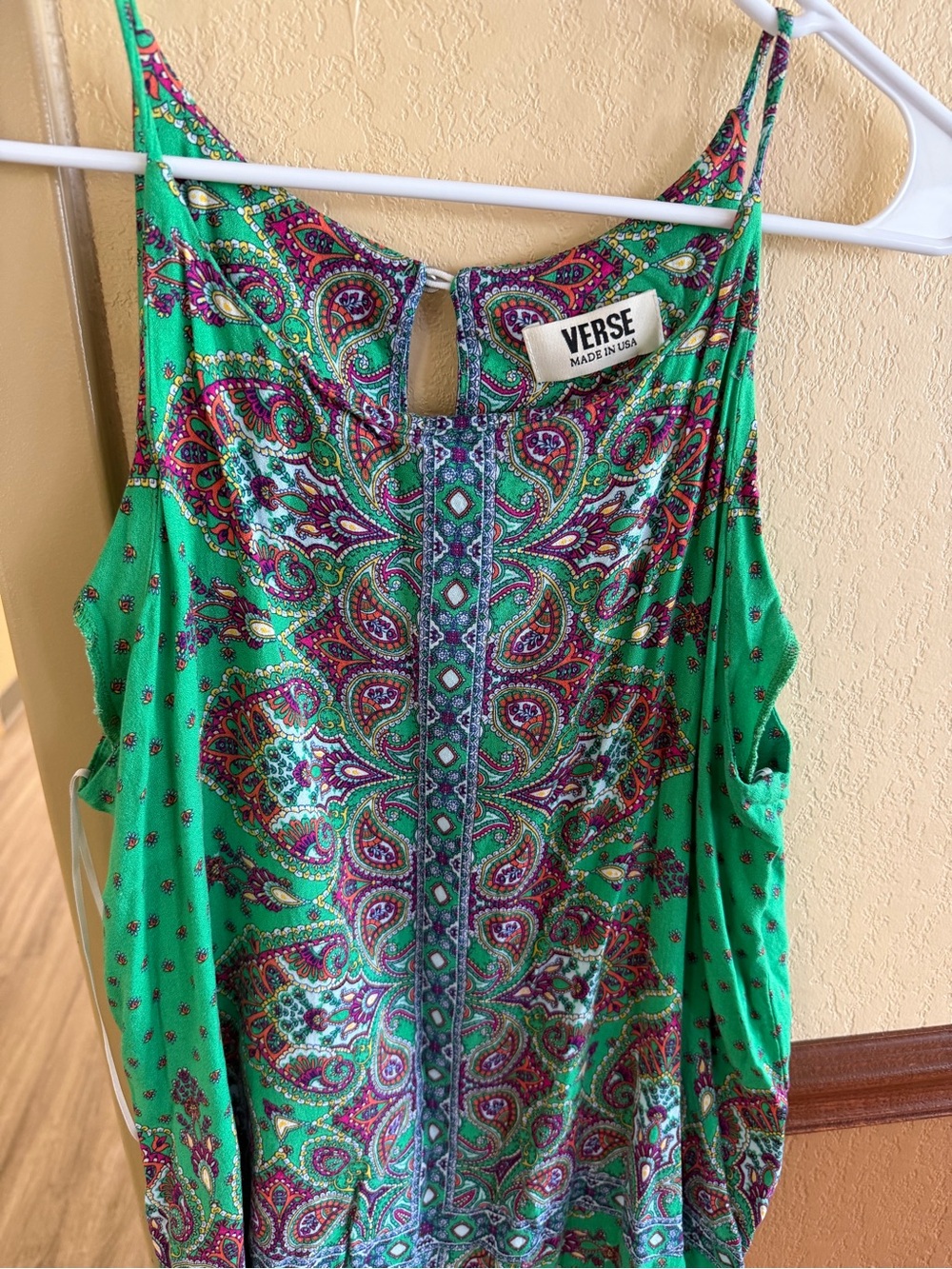 VERSE Green Paisley-Print Spaghetti Strap Camisole